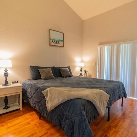 Spacious 4-Bedroom 2-Bath Abode ウィンターヘイブン エクステリア 写真