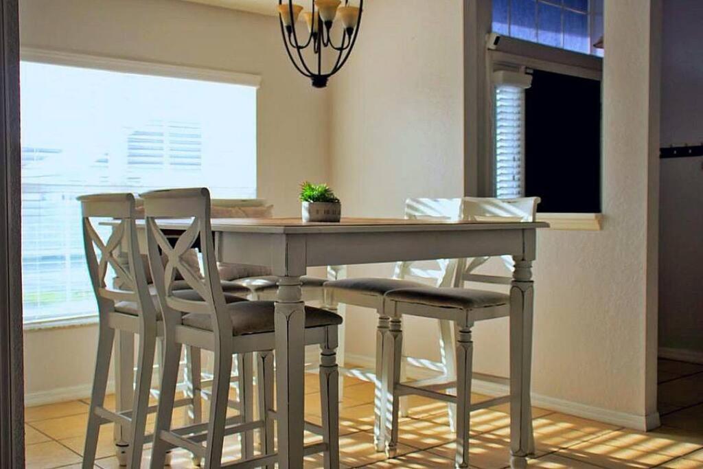 Spacious 4-Bedroom 2-Bath Abode ウィンターヘイブン エクステリア 写真